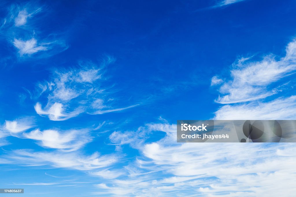 Cirro nubes - Foto de stock de Azul libre de derechos