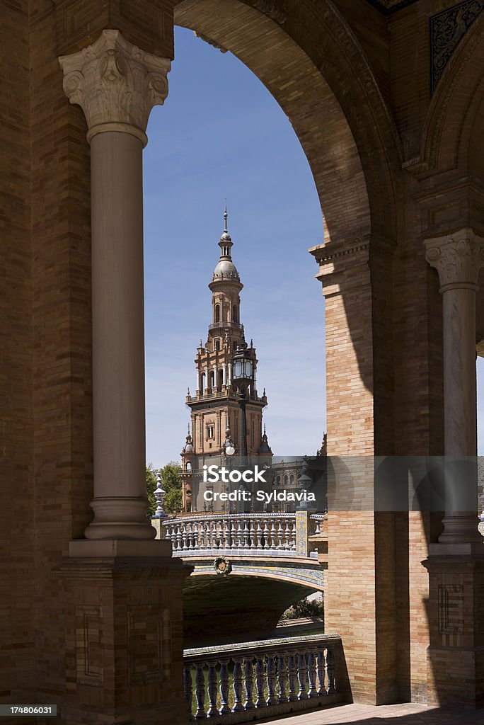 Edificio español. Sevilla - Foto de stock de Aire libre libre de derechos