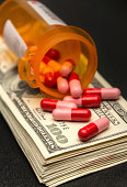 geld-und-medizin-zusammenlebens-zusammen.jpg?b=1&s=170x170&k=20&c=h72f-hfboDJGUtwnOYrsHJgn1Fo3WpzxPM1bYYZQX-k=