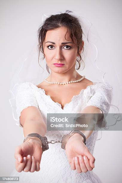 Handcuffed Braut Stockfoto und mehr Bilder von Handschelle - Handschelle, Braut, Hochzeit