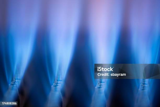 ガスの暖炉 - 炎のストックフォトや画像を多数ご用意 - 炎, 天然ガス, ボイラー