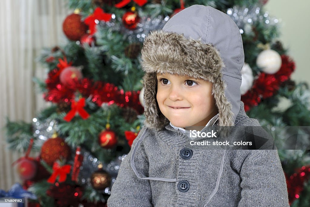 Ragazzo Mordersi le labbra - Foto stock royalty-free di 2-3 anni