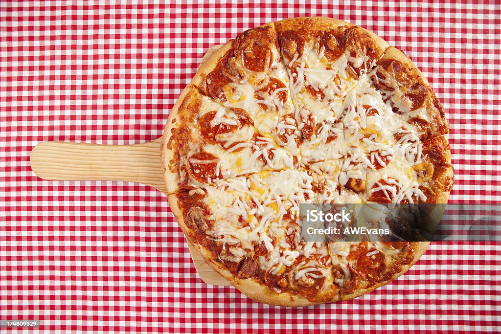 Pizza Pepperoni - Zbiór zdjęć royalty-free (Fotografika)
