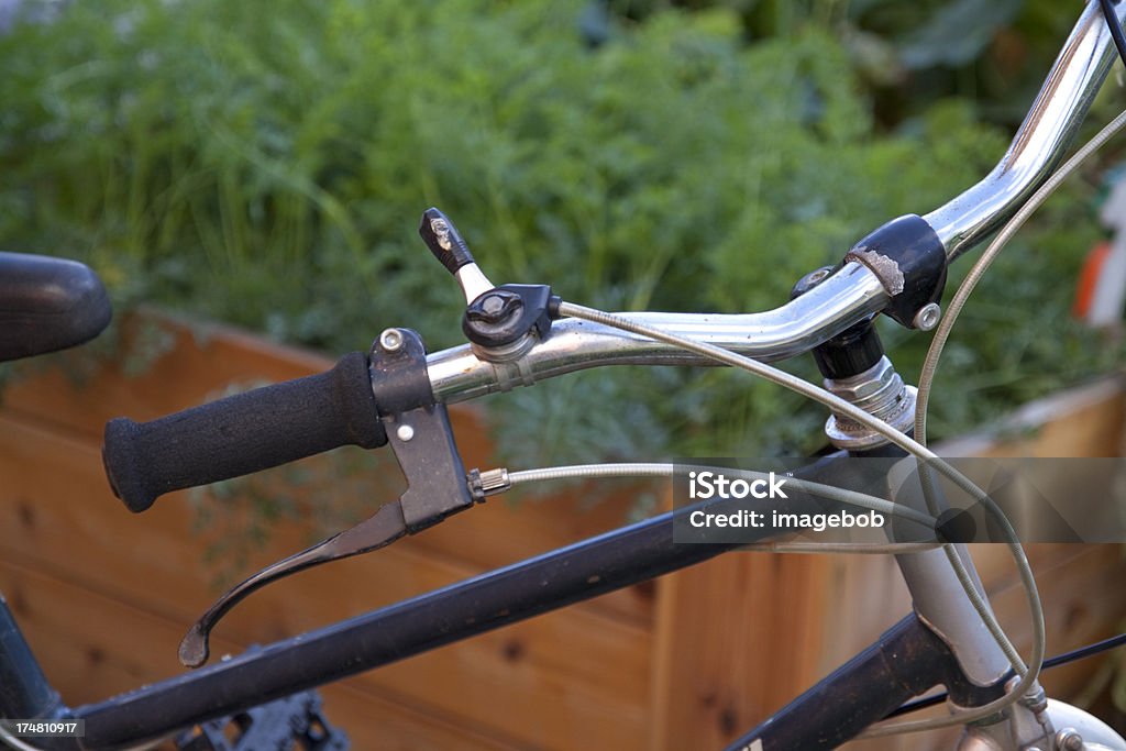 BARRAS DE APOYO - Foto de stock de Bicicleta libre de derechos