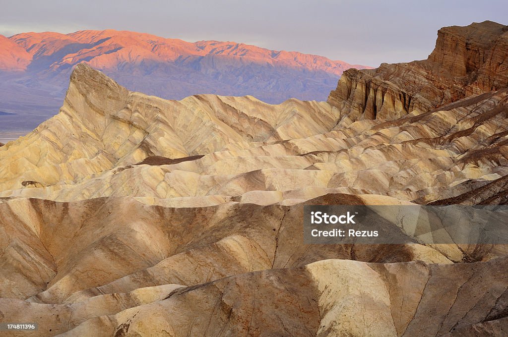 Morgen Sonnenaufgang Landschaft des Zabriskie point, Death Valley, Kalifornien, USA - Lizenzfrei Abenddämmerung Stock-Foto