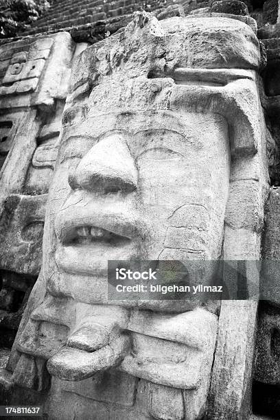Photo libre de droit de Masque Temple Maya banque d'images et plus d'images libres de droit de Maya - Maya, Amérique centrale, Antique