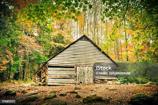 Foto de Cabine Roaring Fork Great Smoky Mountains Gatlinburg Tennessee Eua e mais fotos de stock de Agricultura