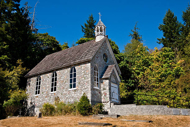 istock Historic Stone Church 174812598