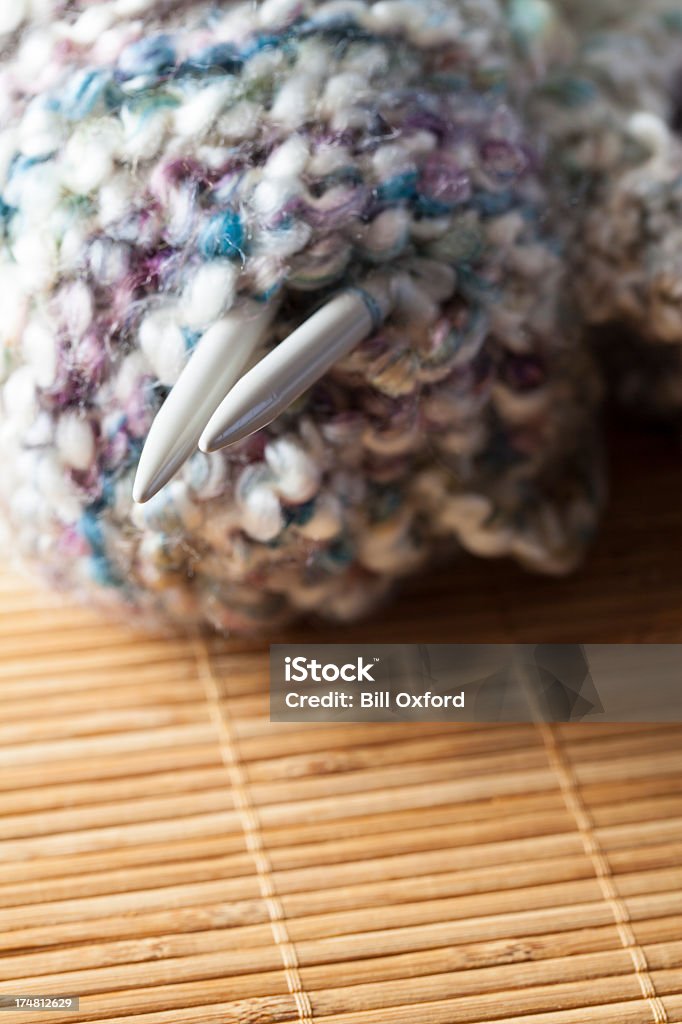 lavoro a maglia - Foto stock royalty-free di Affilato