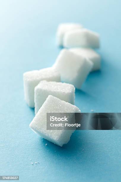 Zutaten Zucker Würfel Stockfoto und mehr Bilder von Würfelzucker - Würfelzucker, Blau, Blauer Hintergrund