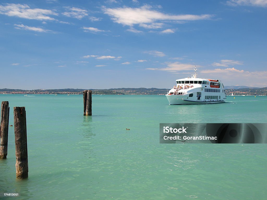 A Sirmione Lago di Garda - Foto stock royalty-free di Acqua