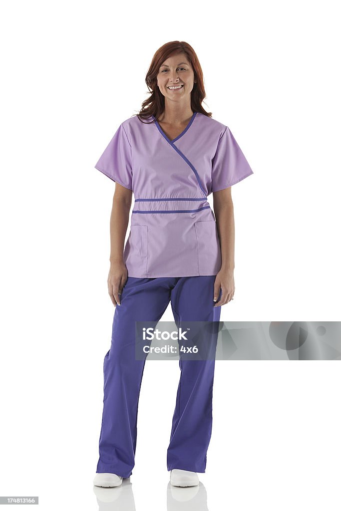 Retrato de una mujer sonriente enfermera - Foto de stock de 20 a 29 años libre de derechos
