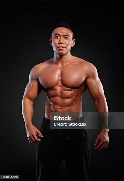 Foto de Retrato De Homem Musculoso Asiática e mais fotos de stock de 20 Anos - 20 Anos, 25-30 Anos, Adulto