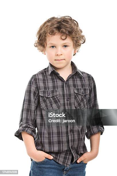 Retrato De Niño Pequeño En Camisa Foto de stock y más banco de imágenes de Fondo blanco - Fondo blanco, Niños, Rizado - Peinado