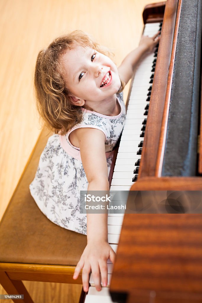 Mały Pianista - Zbiór zdjęć royalty-free (4 - 5 lat)
