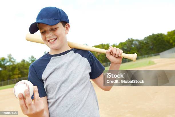 Czas Na Niektóre Praktyki - zdjęcia stockowe i więcej obrazów Uśmiechać się - Uśmiechać się, Baseball, Baseballista