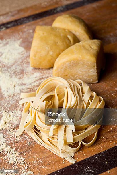 Pasta Fatta In Casa - Fotografie stock e altre immagini di Alimento di base - Alimento di base, Cibo, Close-up