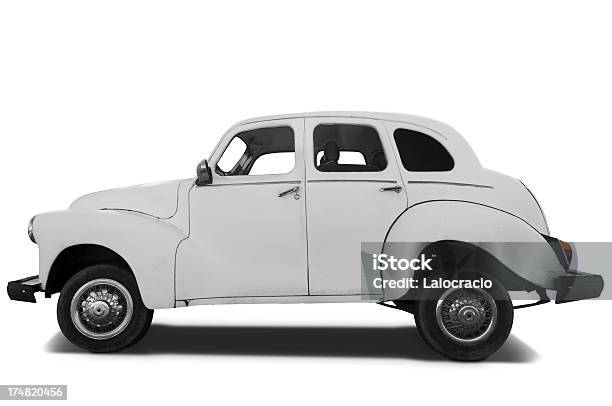 Klasyczny Samochód - zdjęcia stockowe i więcej obrazów Bez ludzi - Bez ludzi, Białe tło, Biały