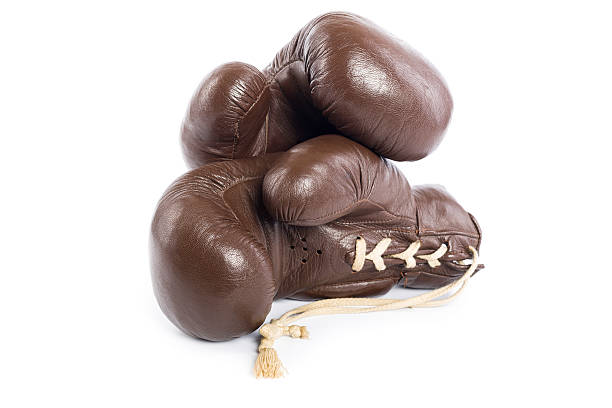 guanti da boxe - conflict boxing glove classic sport foto e immagini stock