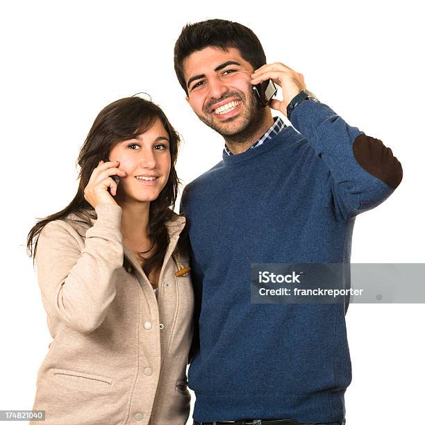 Somos Amigos Ligadotelemóvel - Fotografias de stock e mais imagens de A usar um telefone - A usar um telefone, Abraçar, Adolescente