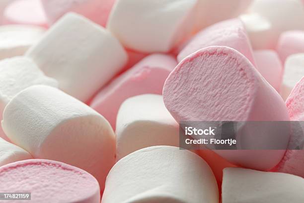Candy Marshmallow - zdjęcia stockowe i więcej obrazów Marshmallow - Marshmallow, Różowy, Cukierek