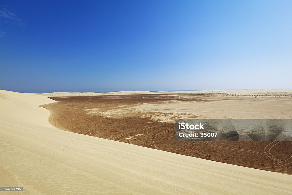 sealine desierto en qatar - Foto de stock de Catar - Arabia libre de derechos