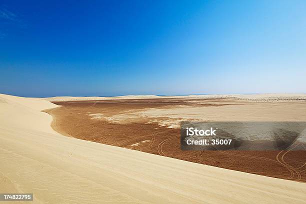 Sealine Desierto En Qatar Foto de stock y más banco de imágenes de Catar - Arabia - Catar - Arabia, Playa, Agua