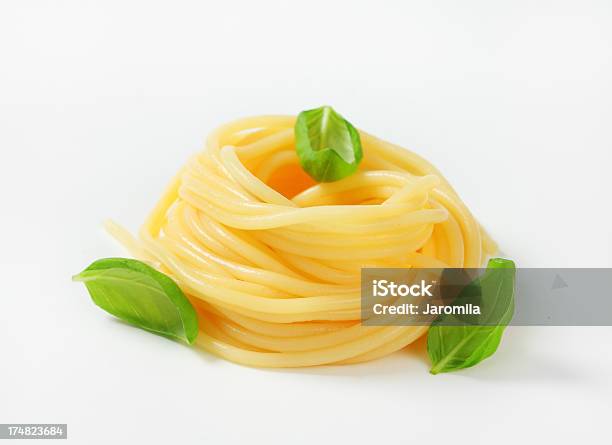 たロールスパゲッティ - パスタのストックフォトや画像を多数ご用意 - パスタ, 巣, イタリア料理