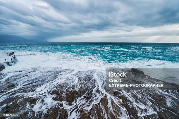 Foto de Inquieta Mar e mais fotos de stock de Azul Turquesa - Azul Turquesa, Beleza natural - Natureza, Calor