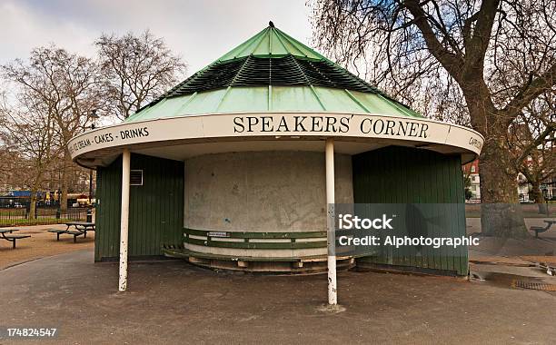 Foto de Speakers Corner Assentos Shelter e mais fotos de stock de Speaker's Corner - Speaker's Corner, Parque Hyde, Londres - Inglaterra