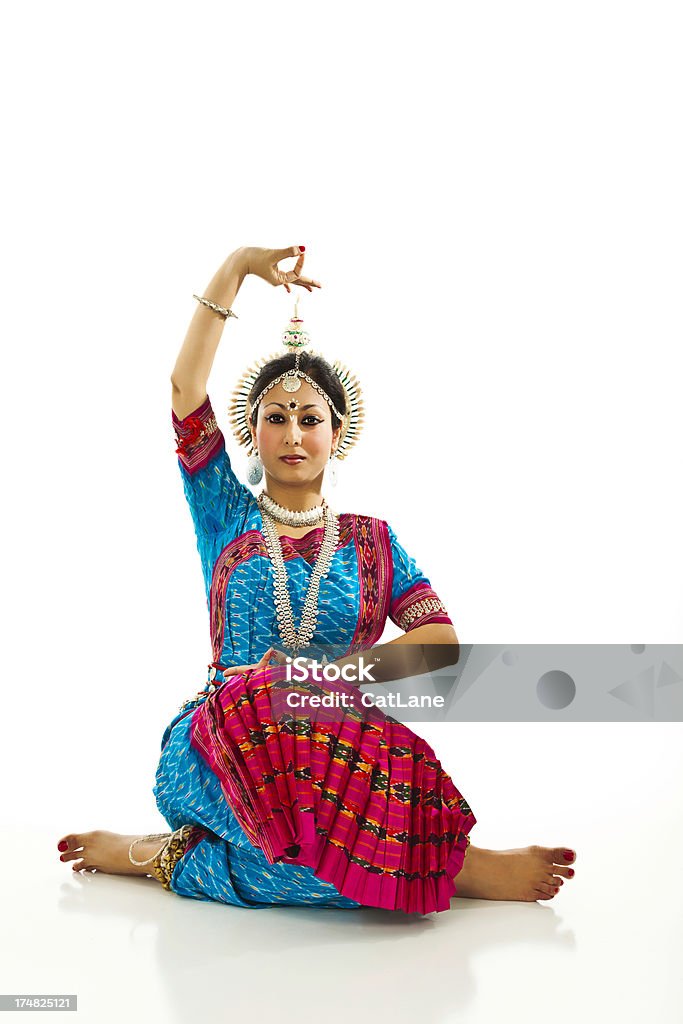 Jovem mulher indiana tradicional Sari - Foto de stock de 20 Anos royalty-free