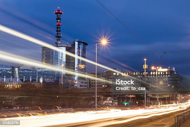 Verkehr Budapest Stockfoto und mehr Bilder von Abenddämmerung - Abenddämmerung, Aktivitäten und Sport, Architektur