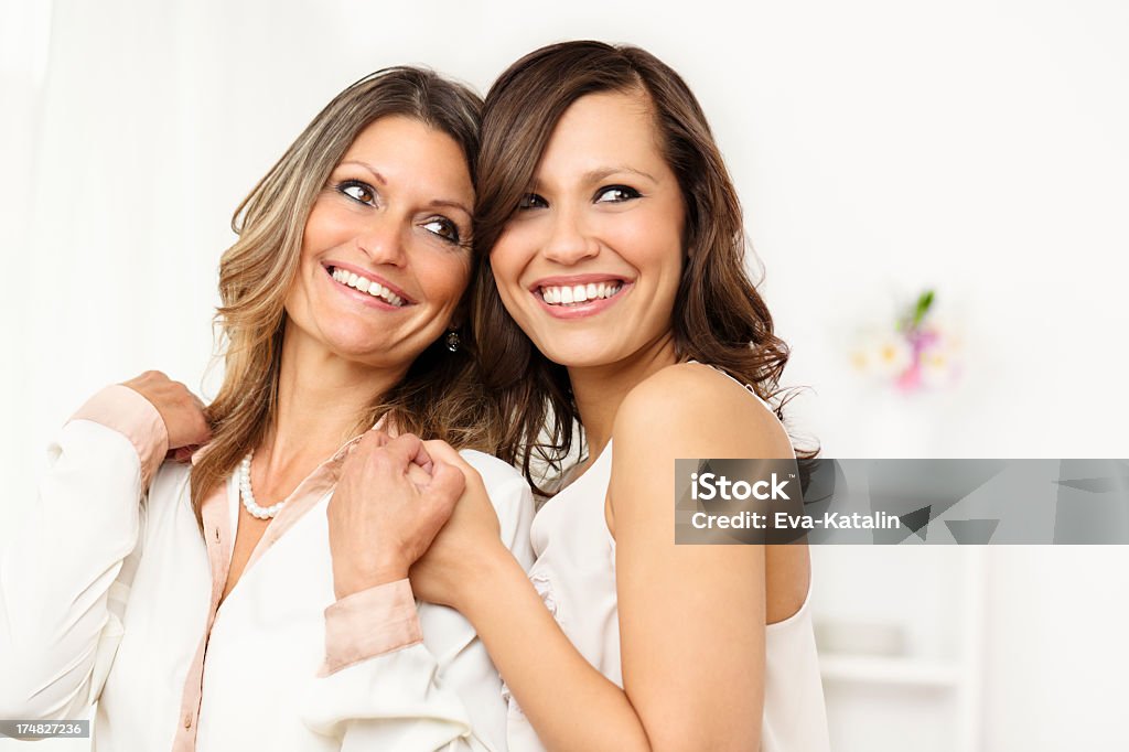 Porträt von zwei glücklichen Frauen - Lizenzfrei Abhängigkeit Stock-Foto