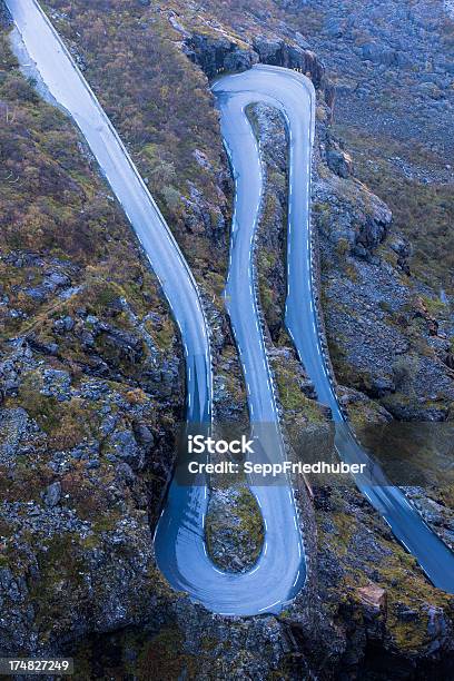 Strada Dei Troll Strada Di Montagna In Norvegia - Fotografie stock e altre immagini di Ambientazione esterna - Ambientazione esterna, Andalsnes, Asfalto