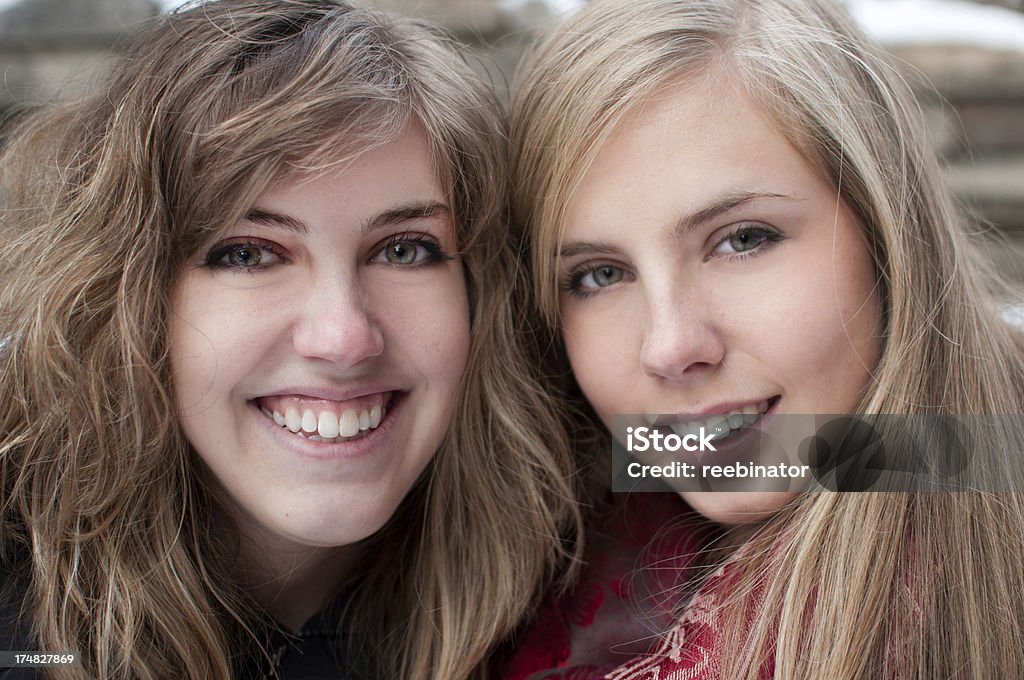 Young Frauen - Lizenzfrei 20-24 Jahre Stock-Foto