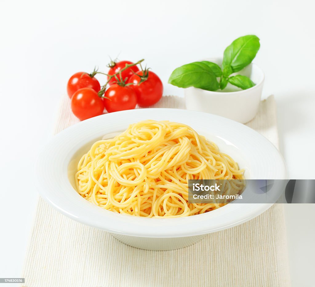 Teller spaghetti - Lizenzfrei Basilikum Stock-Foto