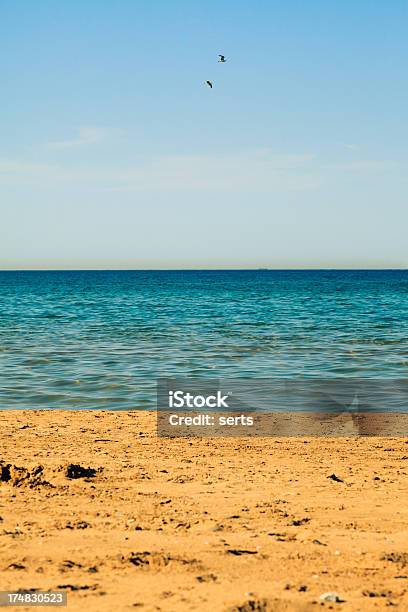 Plaża Morze Niebo - zdjęcia stockowe i więcej obrazów Bez ludzi - Bez ludzi, Bezchmurne niebo, Chmura
