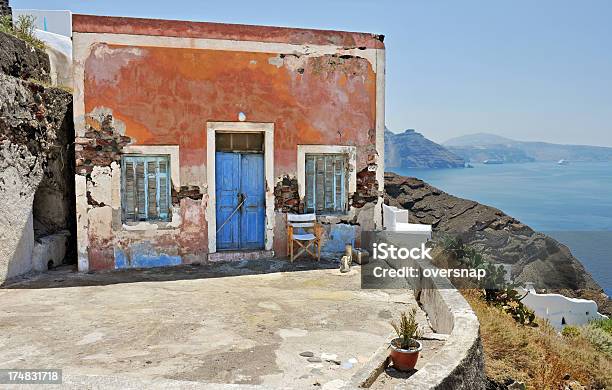 Antigua Casa Griego Foto de stock y más banco de imágenes de Casa - Casa, Casita en la playa, Chalet veraniego