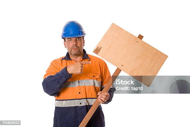 Angry Protesto - Fotografias de stock e mais imagens de Adulto - Adulto, Adulto maduro, Apontar - Sinal Manual