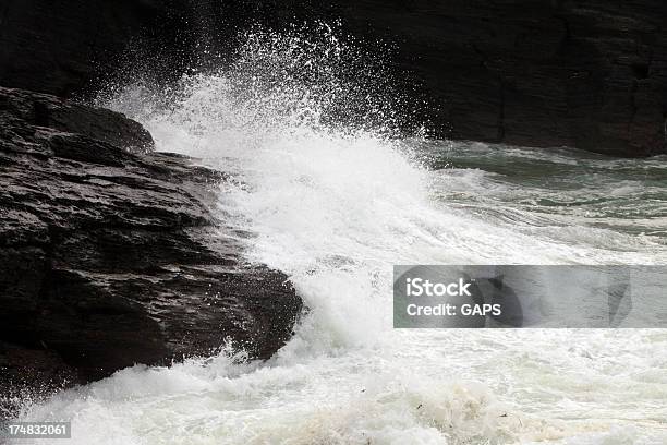 Wellen An Der Küste Von Cornwall Stockfoto und mehr Bilder von Cornwall - England - Cornwall - England, England, Fotografie