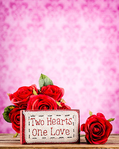 dia dos namorados mensagem - valentines day nobody plaque studio shot imagens e fotografias de stock