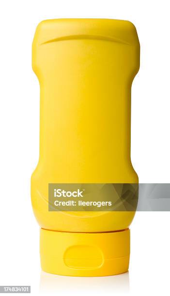 Mostarda Amarela Frasco Isolado Sobre Um Fundo Branco - Fotografias de stock e mais imagens de Mostarda Amarela