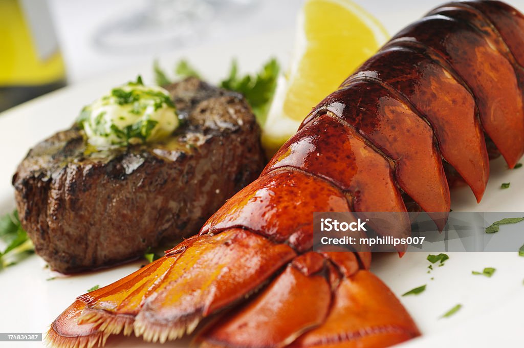 Surf and Turf - Foto de stock de Langosta - Crustáceo libre de derechos