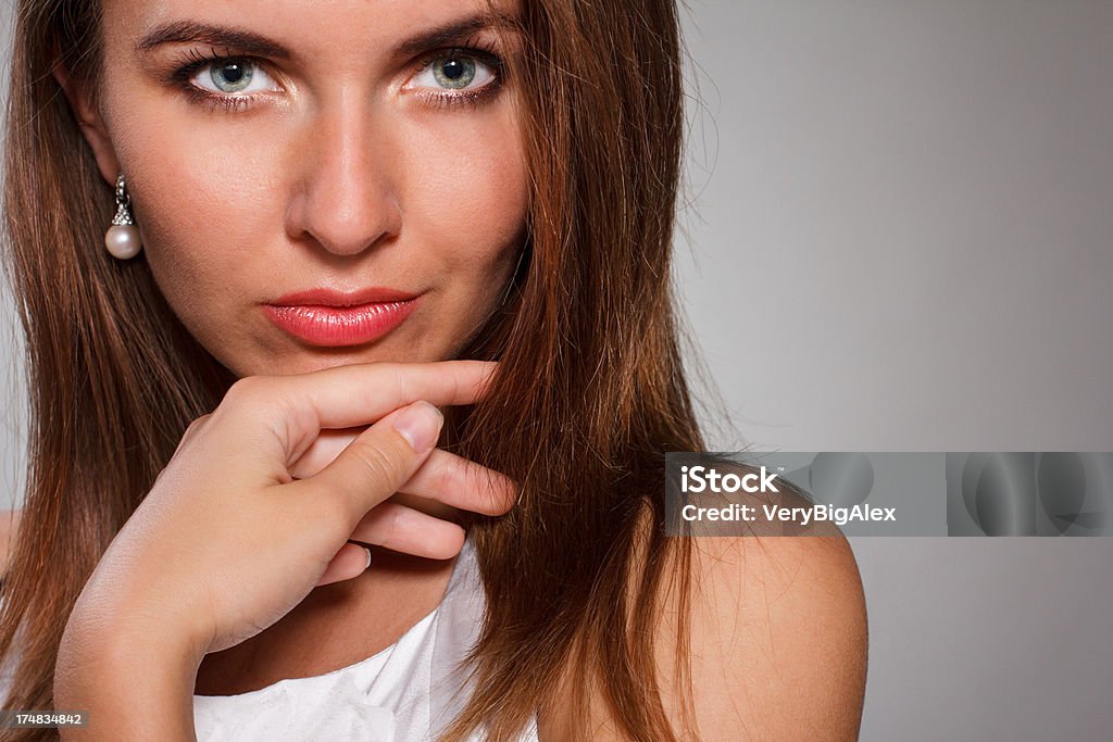 Jovem bela mulher. Isolado no fundo branco - Foto de stock de 20 Anos royalty-free