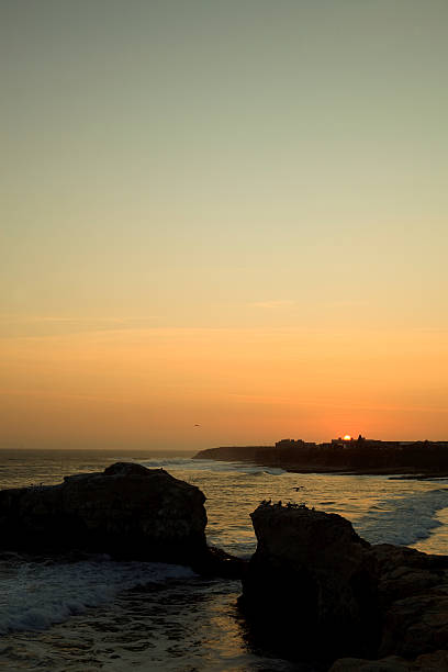 istock Pacific Ocean California Sunset 174835212