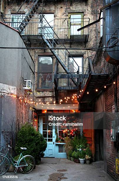 Affascinante Ristorante Alley - Fotografie stock e altre immagini di New York - Città - New York - Città, East Village, Ristorante