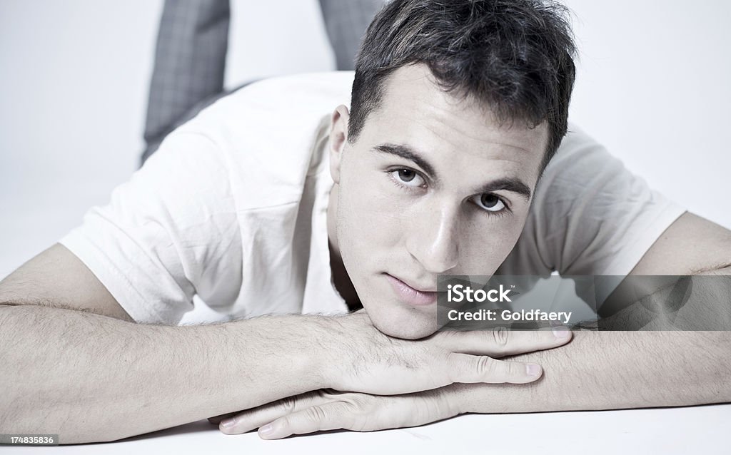 Jovem homem bonito. - Foto de stock de 20 Anos royalty-free