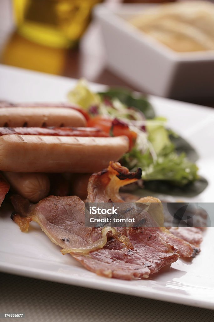 bacon e linguiça de café-da-manhã - Foto de stock de Bacon royalty-free