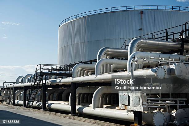 Treibstofftank Stockfoto und mehr Bilder von Ethanol - Ethanol, Herstellendes Gewerbe, Chemiefabrik