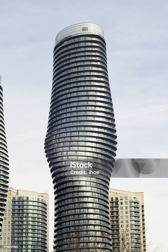 High-rise kondominium - Zbiór zdjęć royalty-free (Abstrakcja)